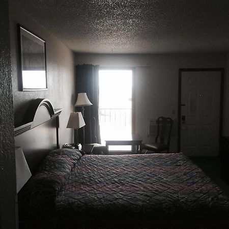 Country Inn Bolivar Kültér fotó